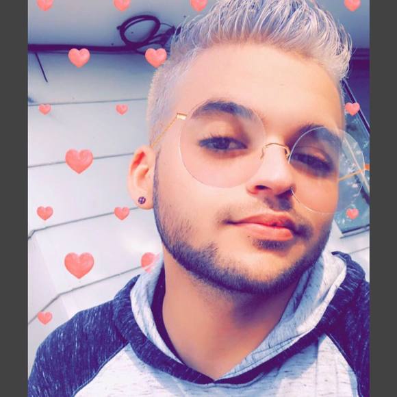 Meet your Posher, Kyle - Picture 1 of 1